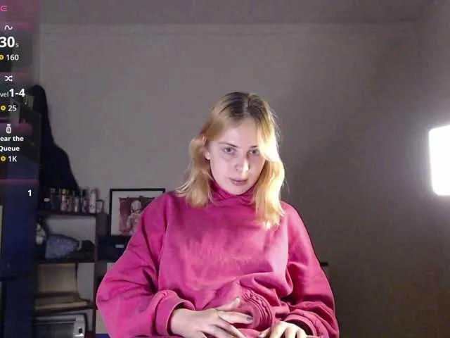 AlisMoona —  Turns Me On 
Gentle attention, playful teasing, compliments, good humor, long conversations, and when someone knows how to make me smile. 