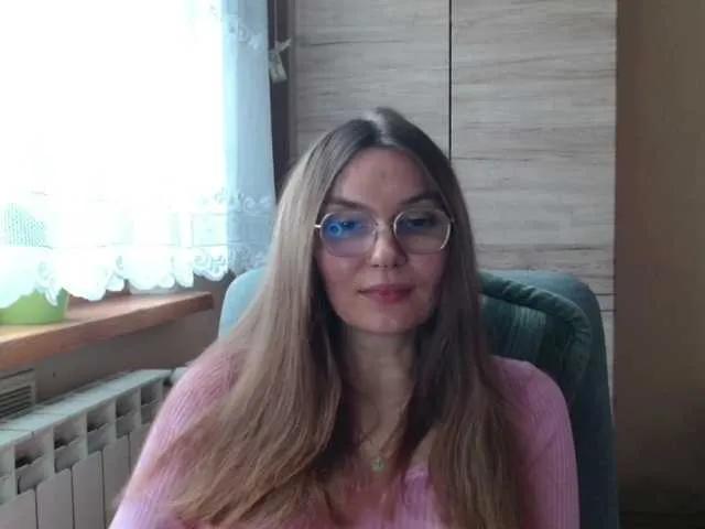 BongaCams Ellyxcute is Freechat Ellyxcute — I'm young, sweet and innocent on the outside, wild, open-minded and passionate on the inside. I'm like a box of chocolates: you know what's inside the box, but you don't know what flavours you'll find inside the chocolate candy. See me in free chat,...