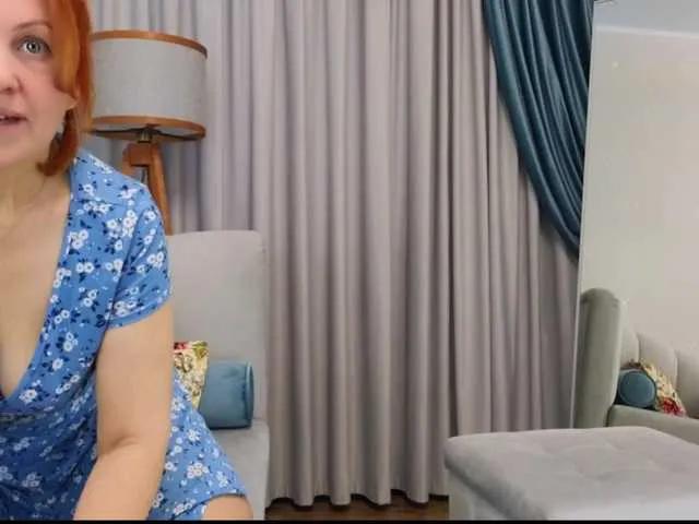 MonaLiza13 — I really like the torso, shoulders, legs, strong and masculine, and also a small and flaccid penis really excites me, I love to wake it up and enjoy it, to feel how it grows with desire for me.